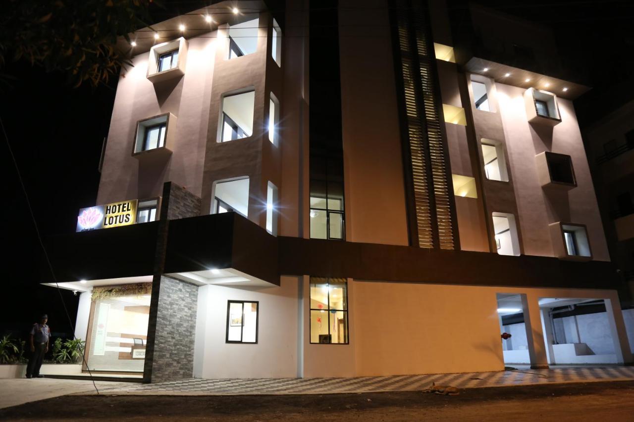 Hotel Lotus Chandrapur Екстериор снимка
