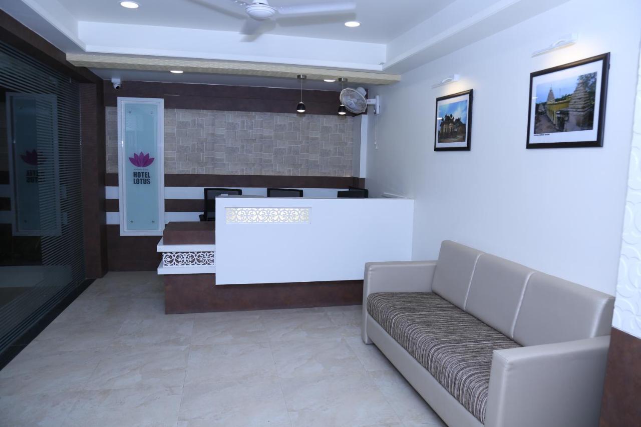 Hotel Lotus Chandrapur Екстериор снимка