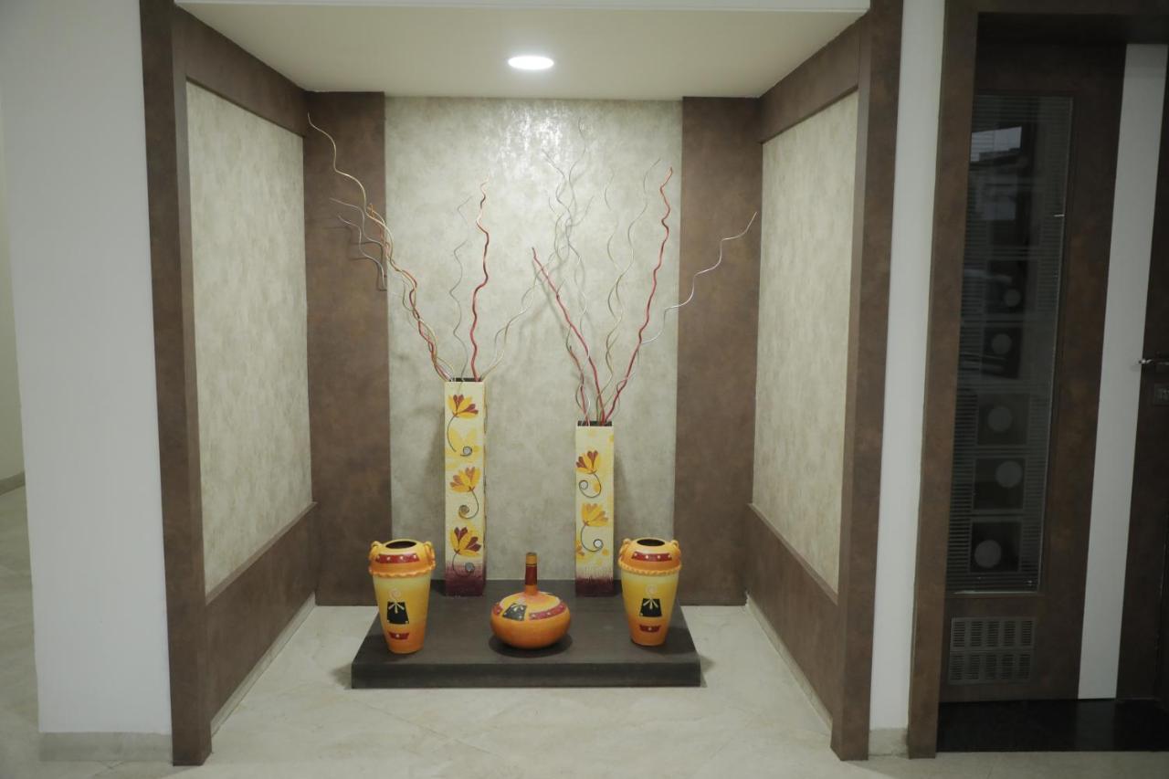 Hotel Lotus Chandrapur Екстериор снимка