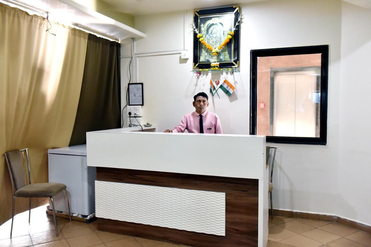Hotel Lotus Chandrapur Екстериор снимка
