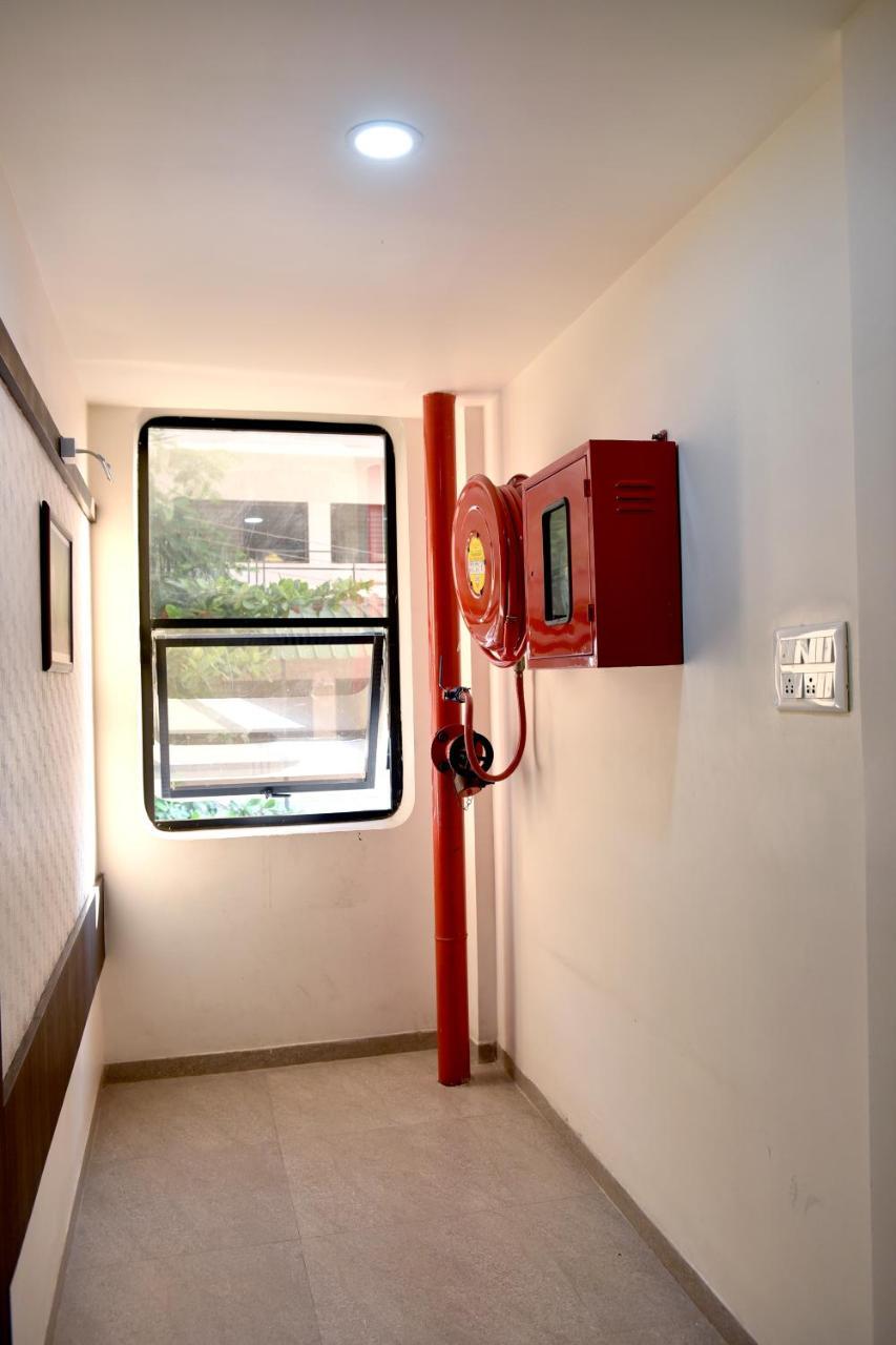 Hotel Lotus Chandrapur Екстериор снимка