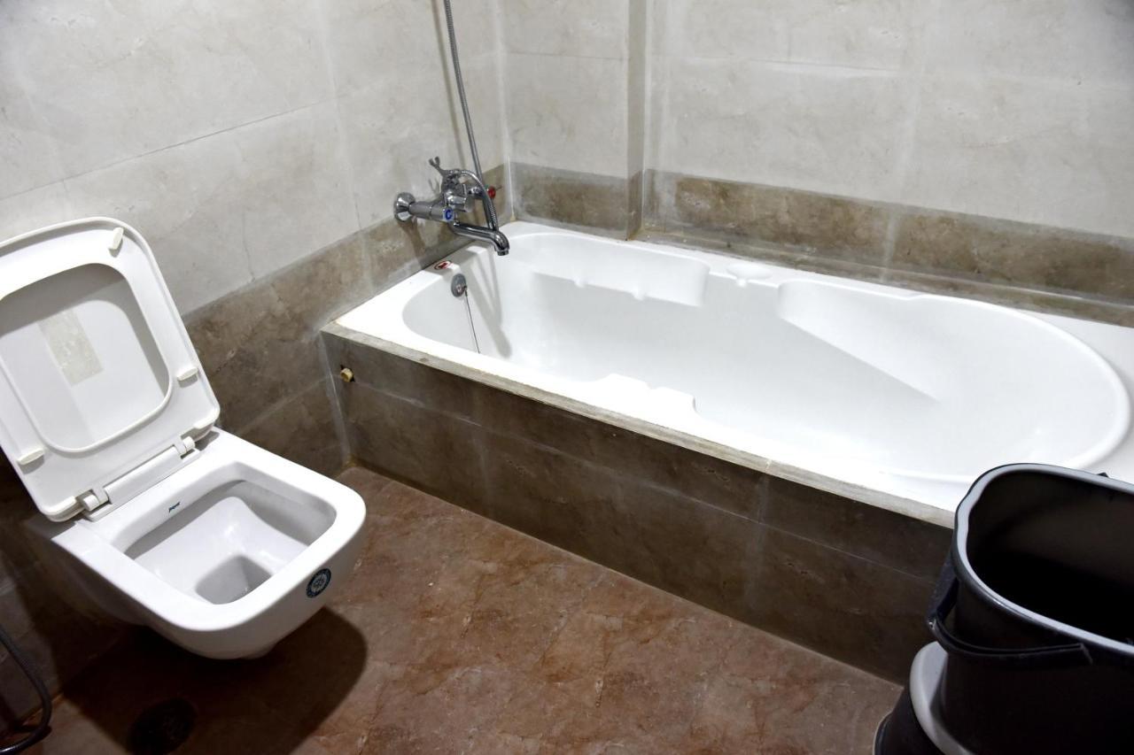 Hotel Lotus Chandrapur Екстериор снимка